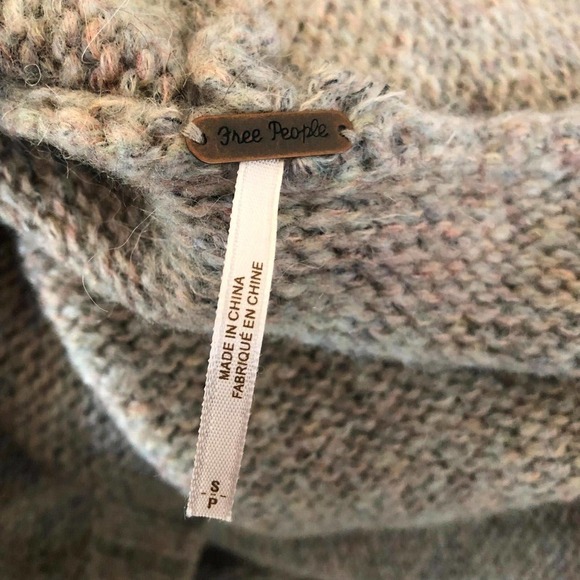 Free People Oversized Eyes on You Cardigan Melange Oatmeal Hooded Size Small - Picture 6 of 11